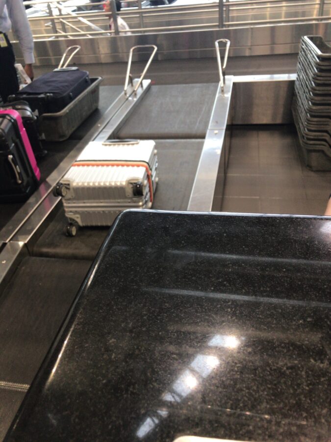 クアラルンプール国際空港　シンガポール航空カウンター　1