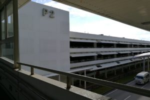 那覇空港P2駐車場