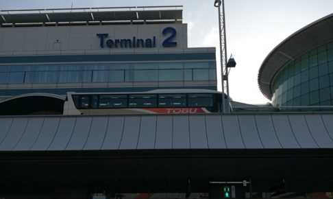 早朝の羽田第2ターミナル
