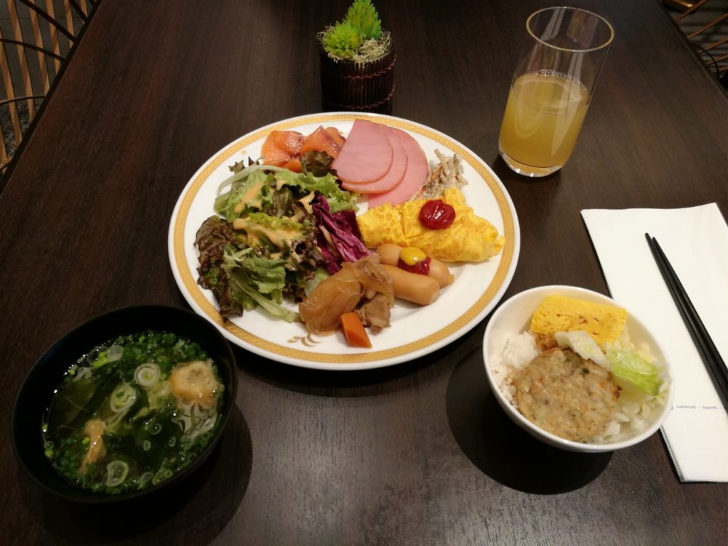 ヒルトン東京ベイセレブリオラウンジ朝食