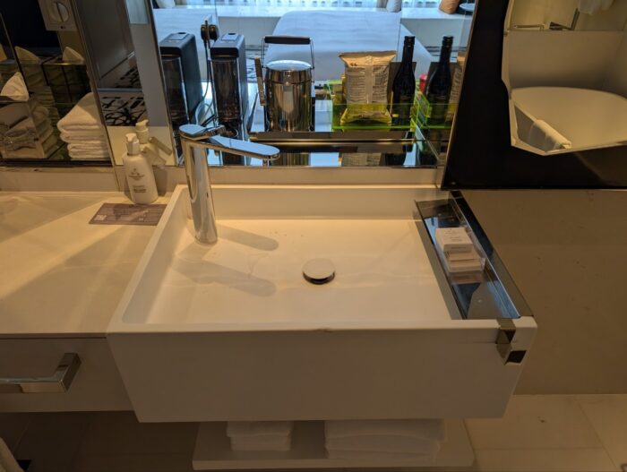 JWマリオットシンガポールプレミアキングルームバスルーム