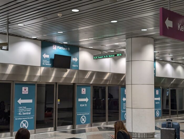 KLセントラル駅に移動