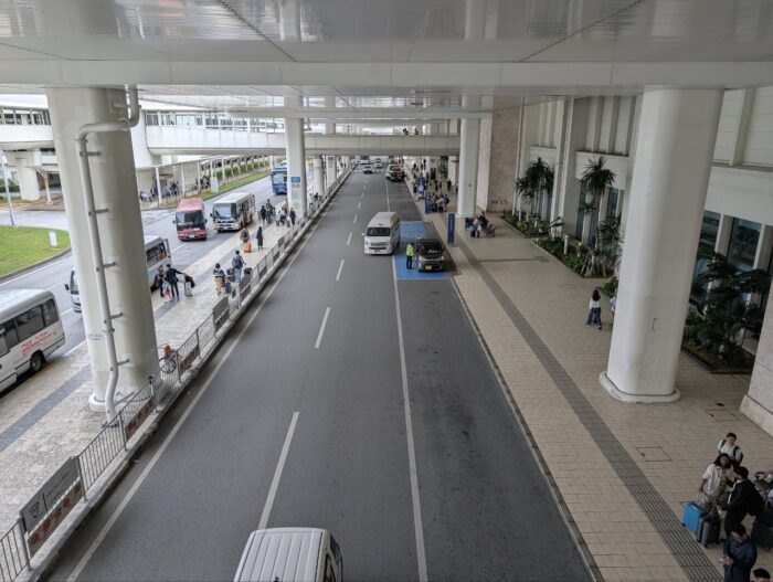 那覇空港到着