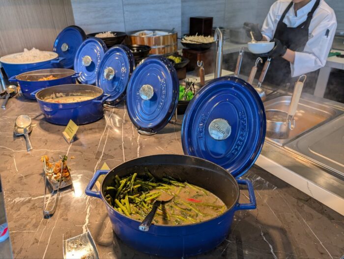 ライブキッチン・タイ料理・ヌードルバー