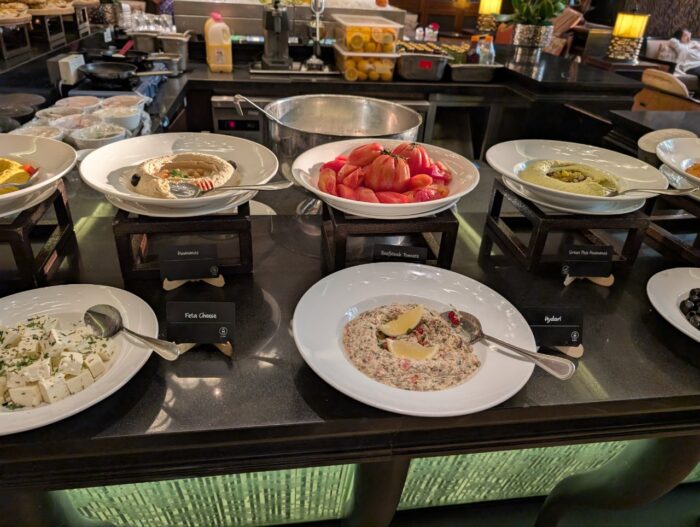 サラダコーナー