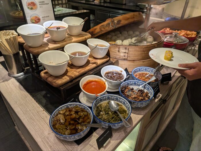 ホットミール・中華・ヌードルステーション