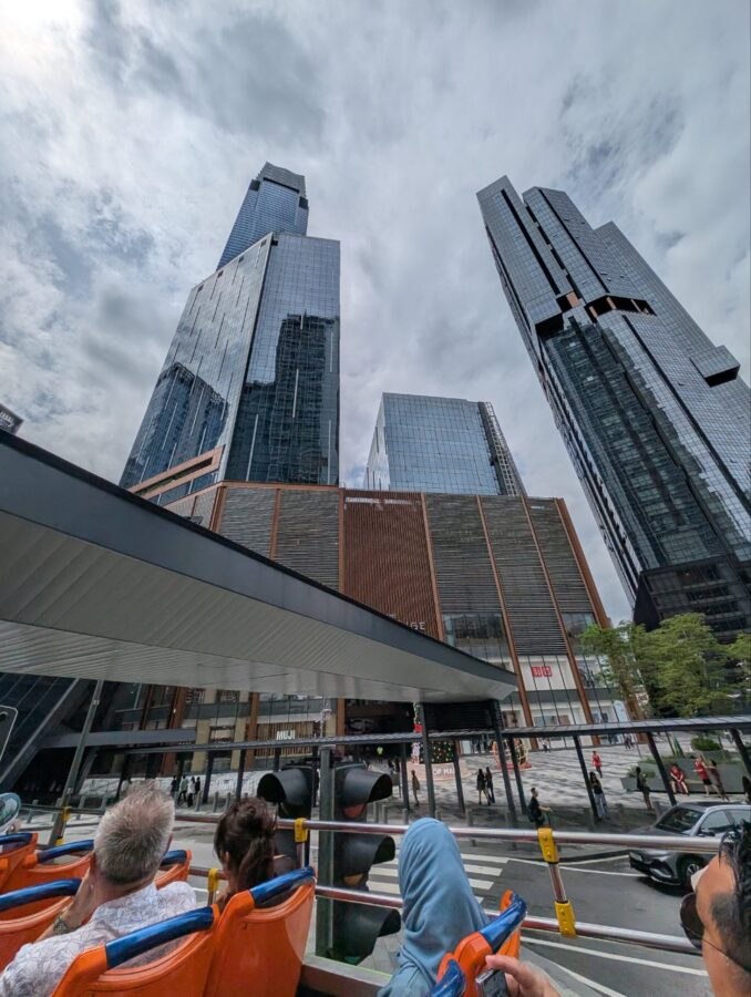 クアラルンプール市内観光 2階建てホップオン ホップオフバス乗車券（マレーシア）