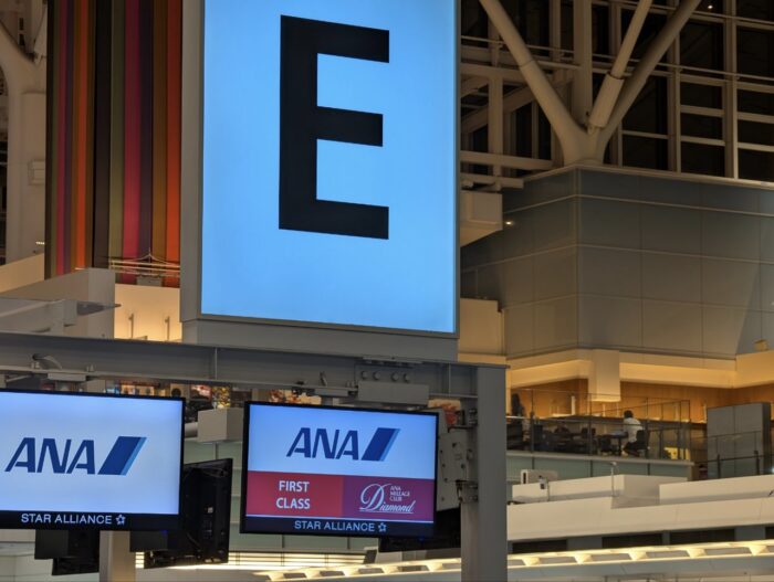 ANAスイートチェックインカウンター