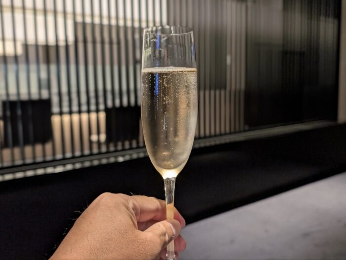 シャンパンで乾杯。