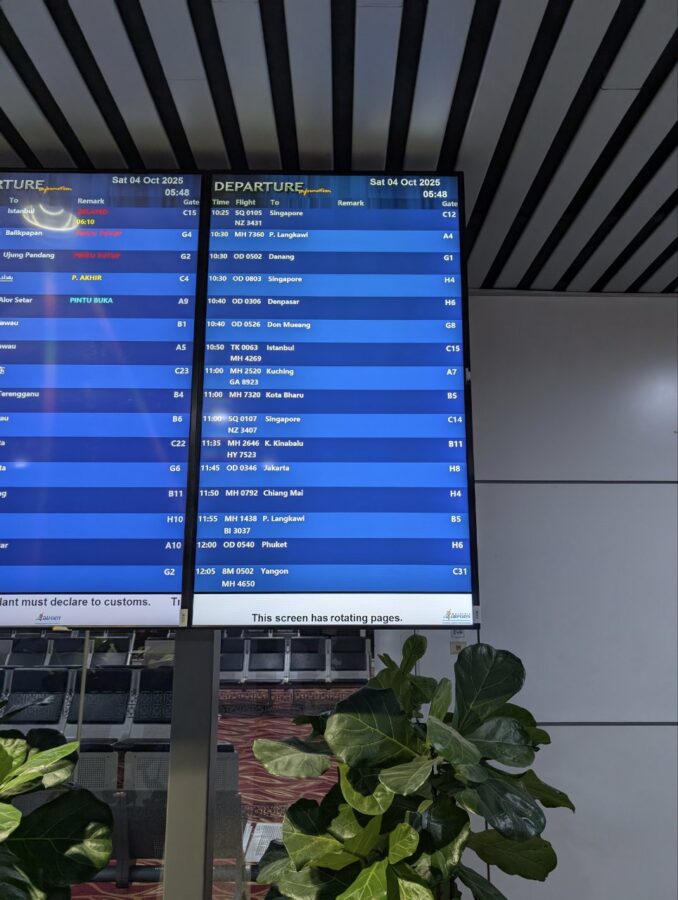 シンガポール航空SQ105便クアラルンプール-シンガポール便案内。