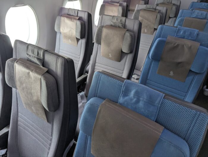 シンガポール航空エコノミー席。